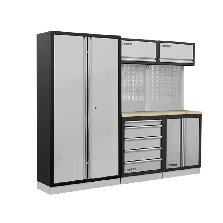 ARREDAMENTO MODULARE PER OFFICINA