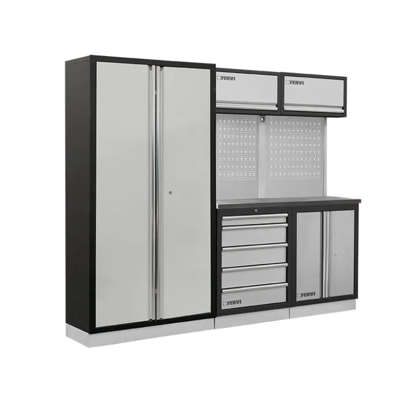 ARREDAMENTO MODULARE PER OFFICINA