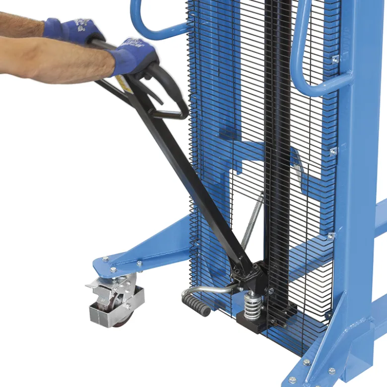 SOLLEVATORE PER PALLET